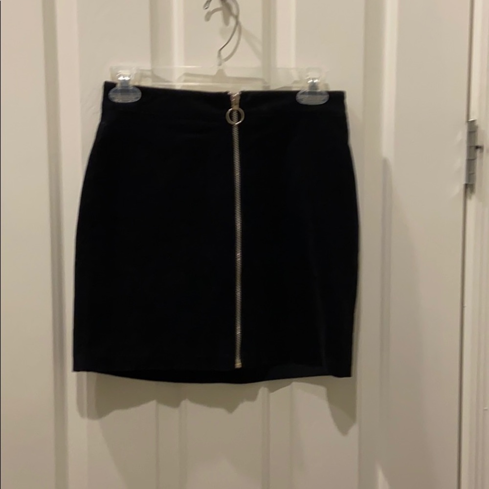Forever 21 black corduroy skirt Small